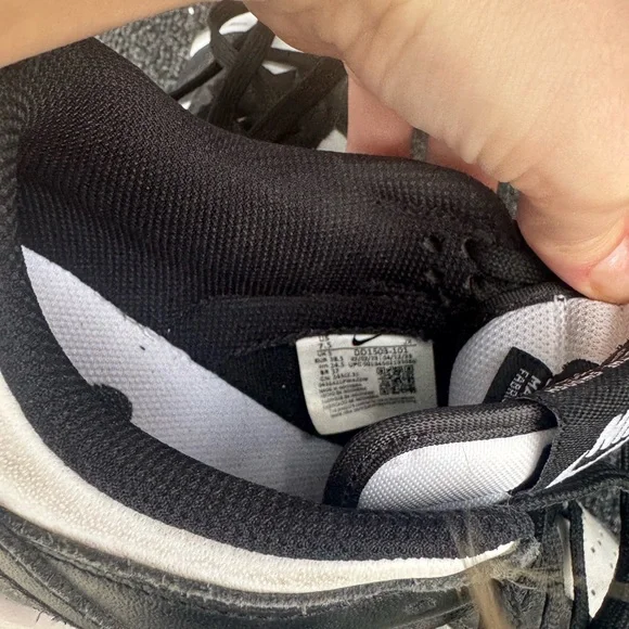 Nike Sneakers - Picture 4 of 4